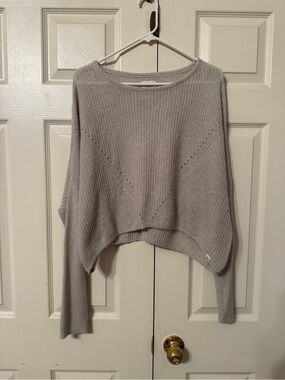 Rip Curl Light Gray Cropped Crew Neck Sweater